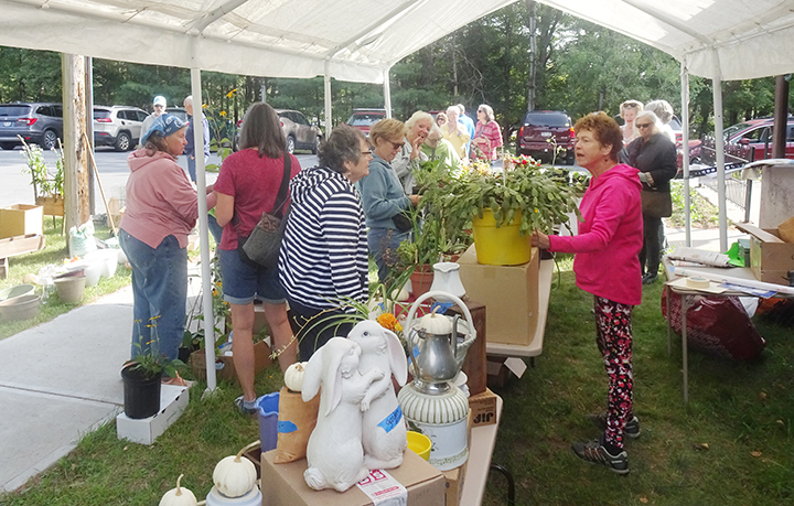 GL 275 Old Forge Garden Club Plant Sale